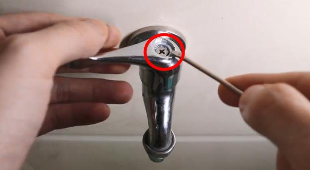 水龍頭滴水怎么處理？看步驟圖跟著老師傅一步步操作一下吧！